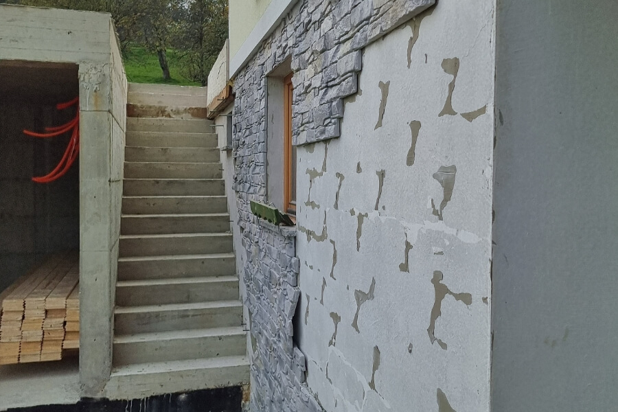 Pogoste napake pri polaganju dekorativnega kamna